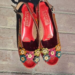 L'ATISTE Women's Floral Slingback Sandals - Red, Pink, Yellow, Green